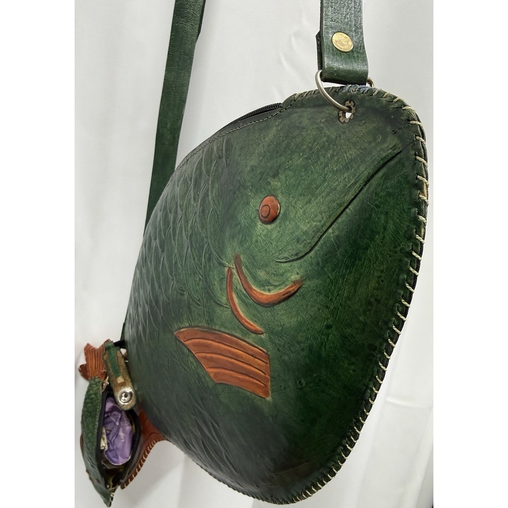 Vintage Hand Tooled Large Leather Fish Purse & Matching Coin Mexican Folk Art - Picture 4 of 16